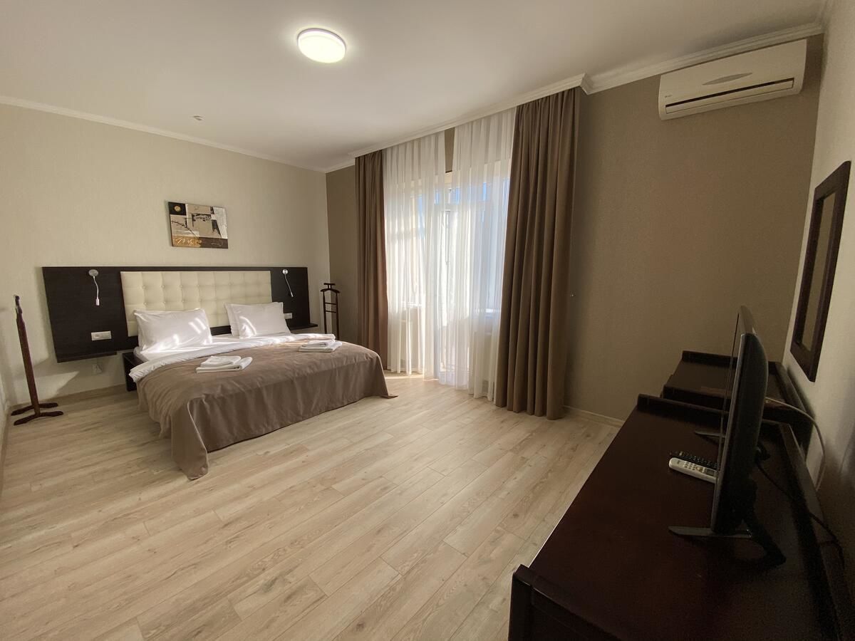 Отель Fantasia Hotel Поляна