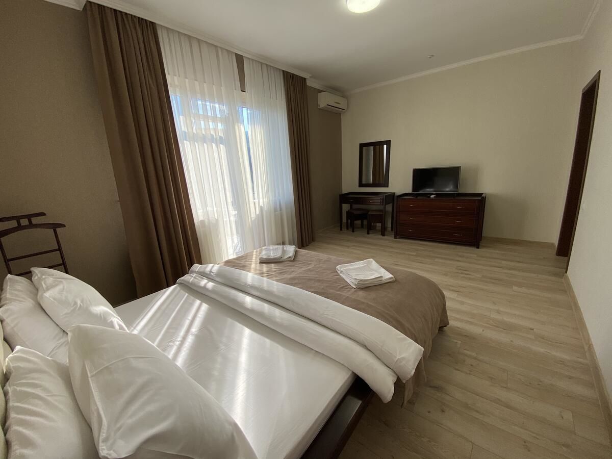 Отель Fantasia Hotel Поляна