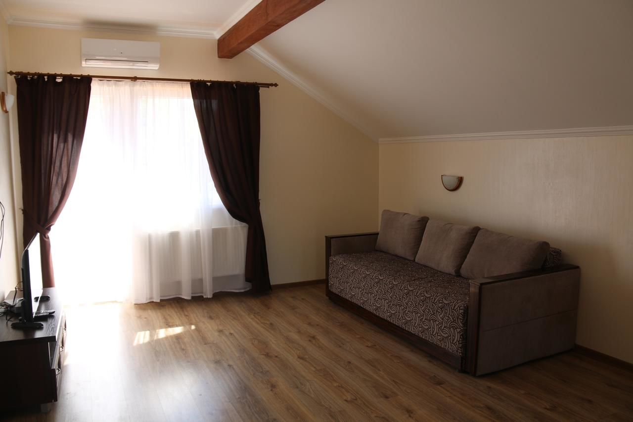 Отель Fantasia Hotel Поляна