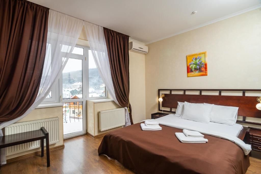 Отель Fantasia Hotel Поляна